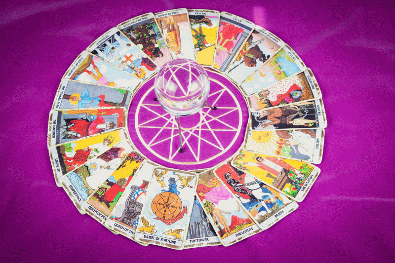 How To Read Tarot card Spreads Like a pro