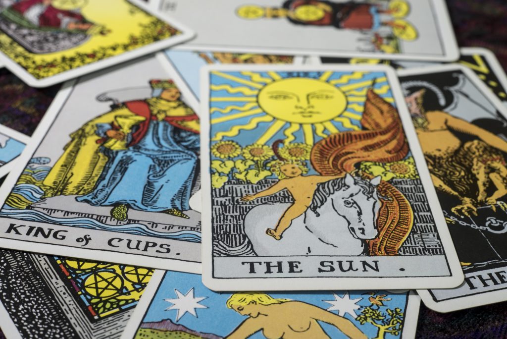 Use Tarot Cards For Self- Discovery