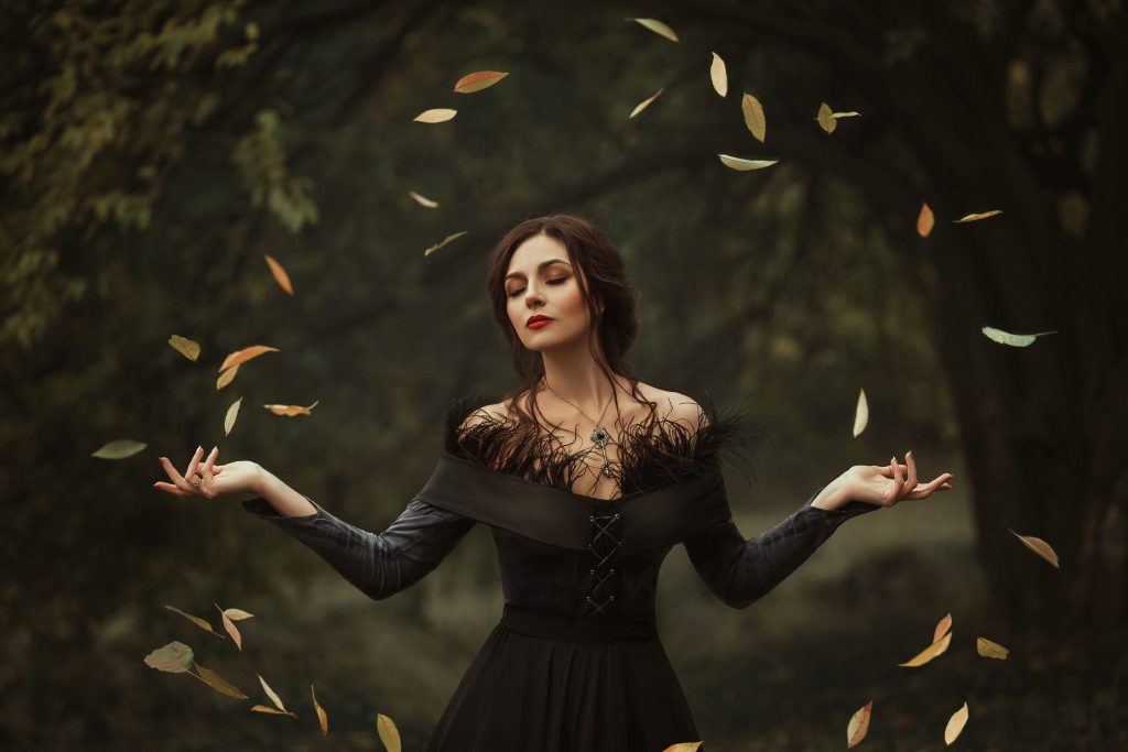 what is a modern witch